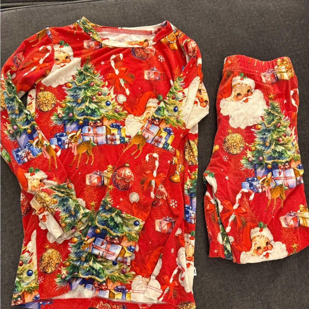 Bums and Roses Red Christmas Kids Pajamas 5/6y